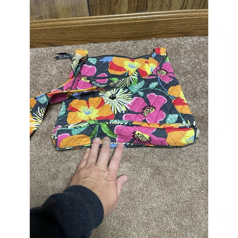 Vera Bradley Women's Bloom Floral Hipster Crossbody Bag Purse Pocket Boom New